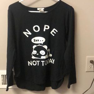 Black and white comfy T-shirt